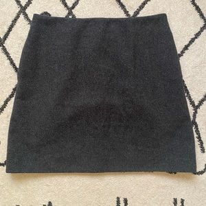 Uniqlo Grey textured weaved skirt